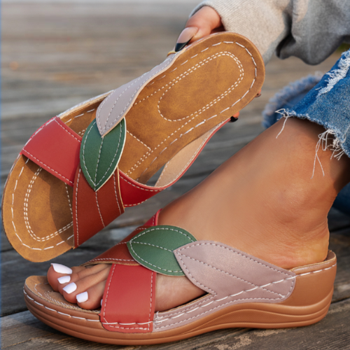 Elizabeth™ – Slip-on Sandals