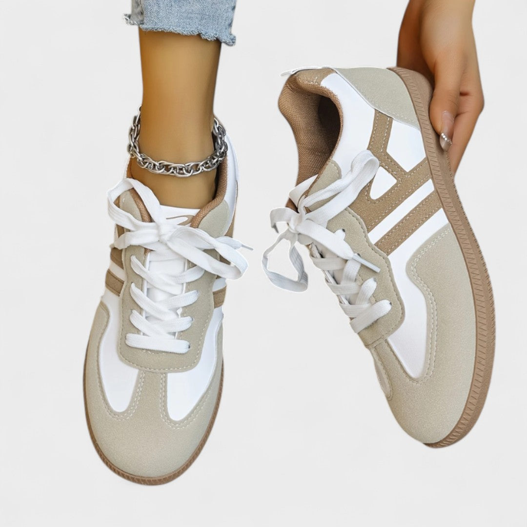 Elizabeth – Comfortable trainers with support
