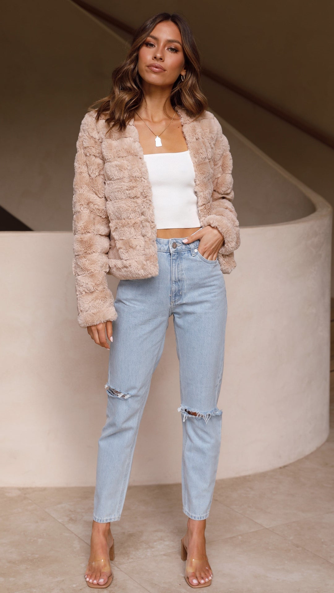 Women’s Crop Jacket – Faux Fur – Quilted – Open Front – Structured Fit – Plush Texture
