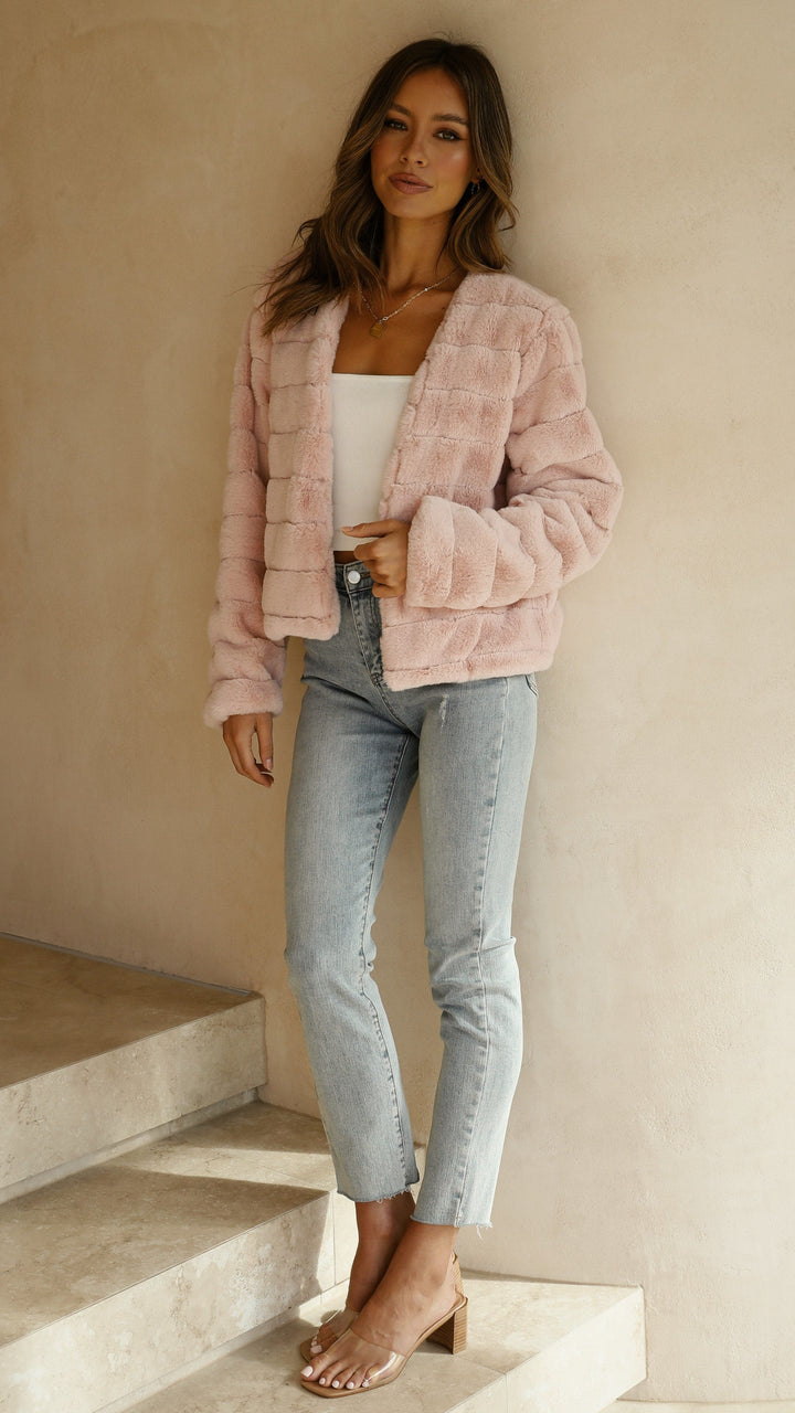 Women’s Crop Jacket – Faux Fur – Quilted – Open Front – Structured Fit – Plush Texture