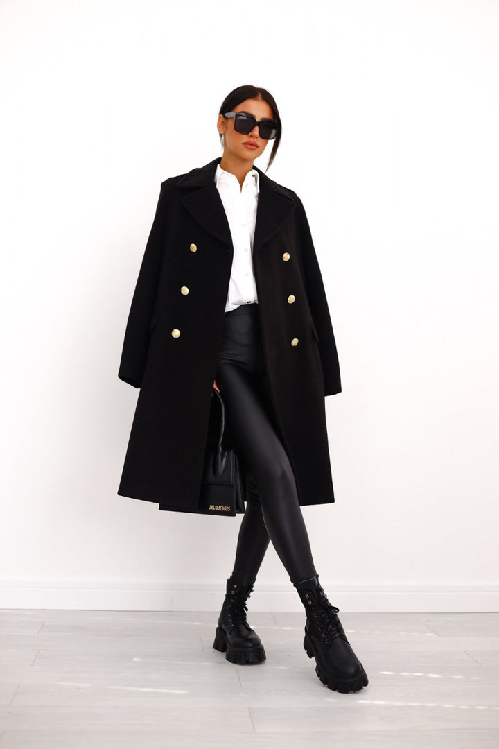 Women’s Double-Breasted Coat – Tailored Fit – Knee Length – Luxury Fabric – Wide Lapels