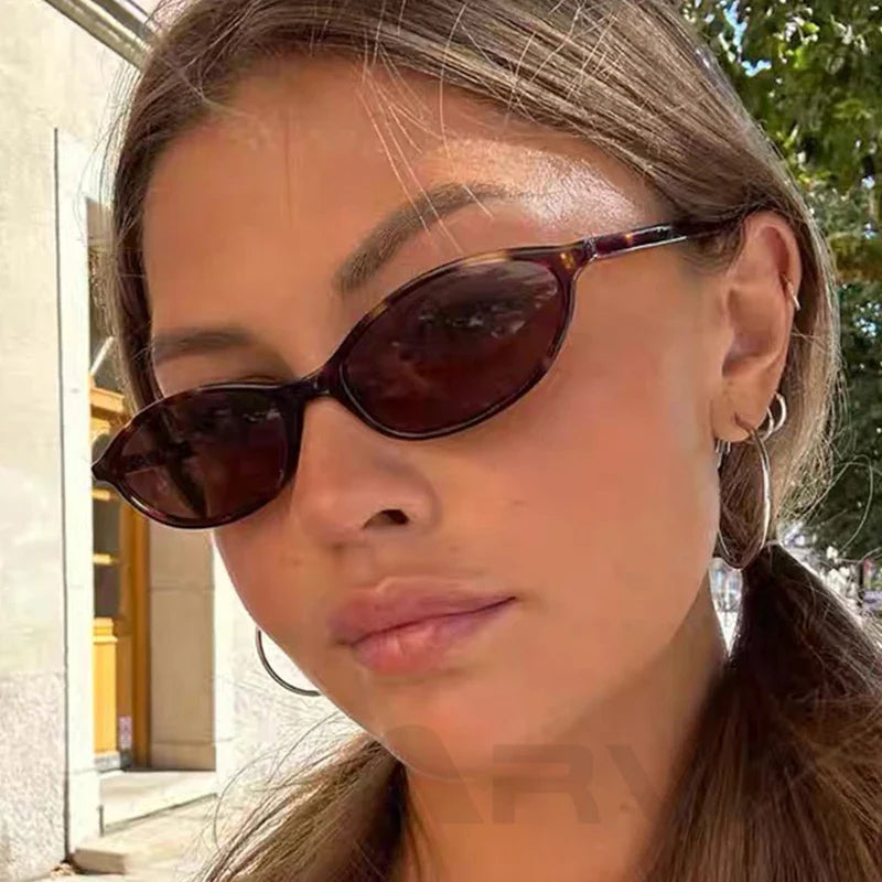 Stylish Oval Frame UV400 Sunglasses for Women