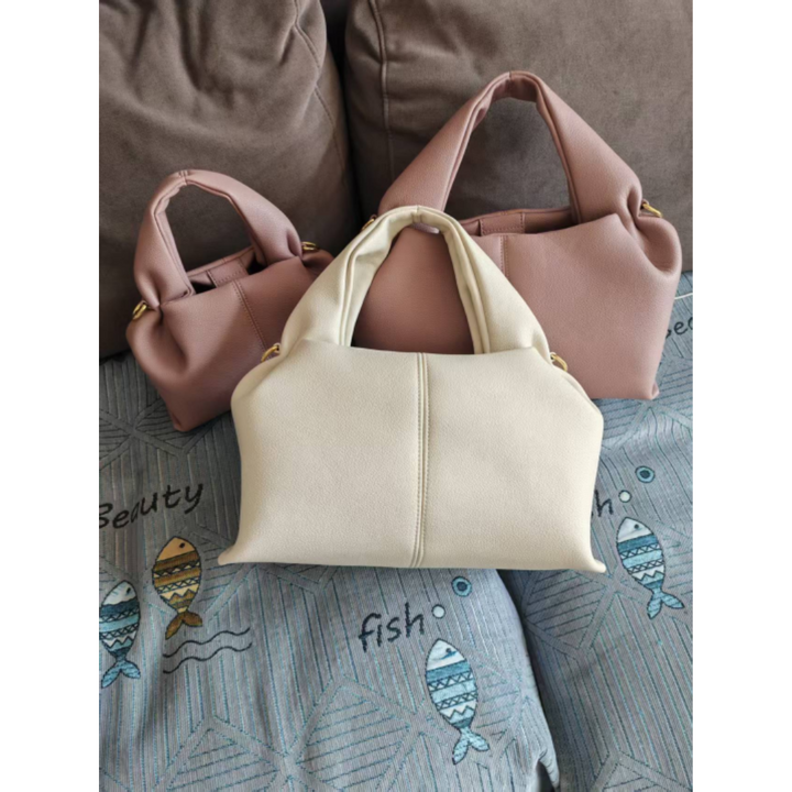 Women's Classic Handbag - Spacious & Elegant