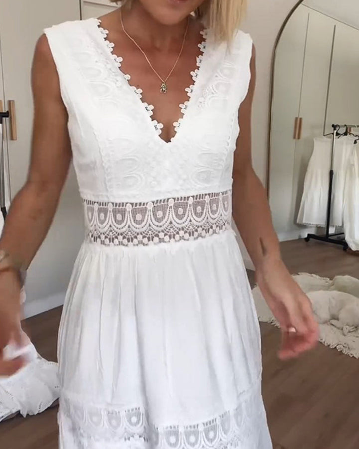 Charlotte | Sleeveless Boho-Style Midi Dress with Lace Details
