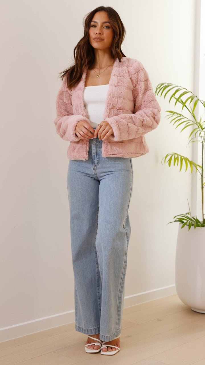 Women’s Crop Jacket – Faux Fur – Quilted – Open Front – Structured Fit – Plush Texture